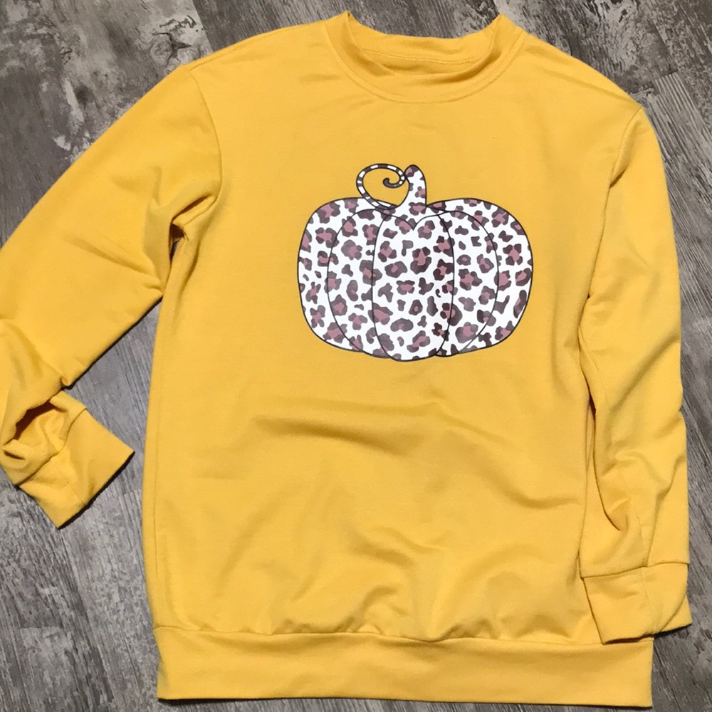 Cheetah Pumpkin sweatshirt